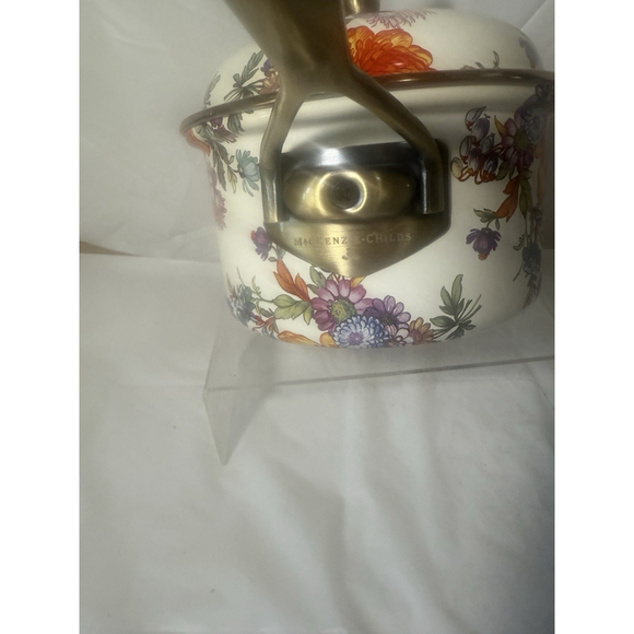 MacKenzie Childs White Flower Market 2.5 Quart Saucepan - Picture 11 of 15